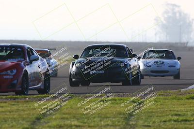 media/Jan-18-2026-CalClub SCCA (Sun) [[8bc6468723]]/Group 7 Race/Turn 1/